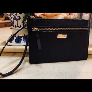 Kate Spade Tinie Wristlet- NWOT